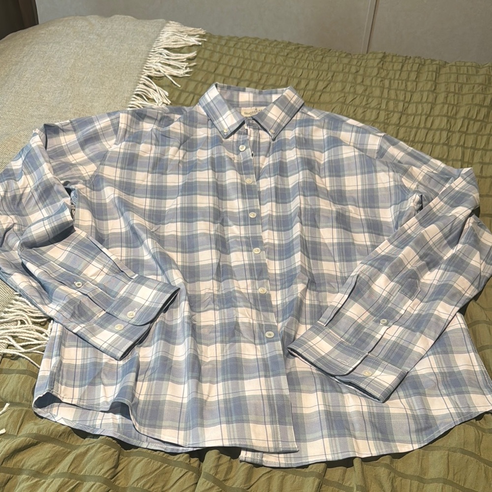 Men’s dress shirt
